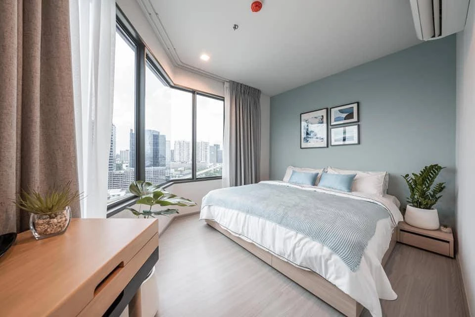 ให้เช่า  ไลฟ์ ลาดพร้าว ห้องมุม วิว Panorama แต่งแบบมินิมอล มาพร้อมเฟอร์นิเจอร์ ไม้จริง แบบ Fit in