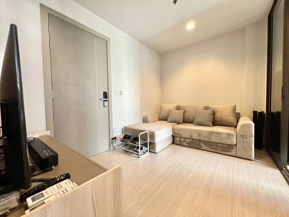 ให้เช่า!! ไลฟ์ อโศก-พระราม 9 ชั้น 22 ห้องมุม สิ่งอำนวยความสะดวกครบครัน พร้อมเข้าอยู่ รีบจองเลย!!