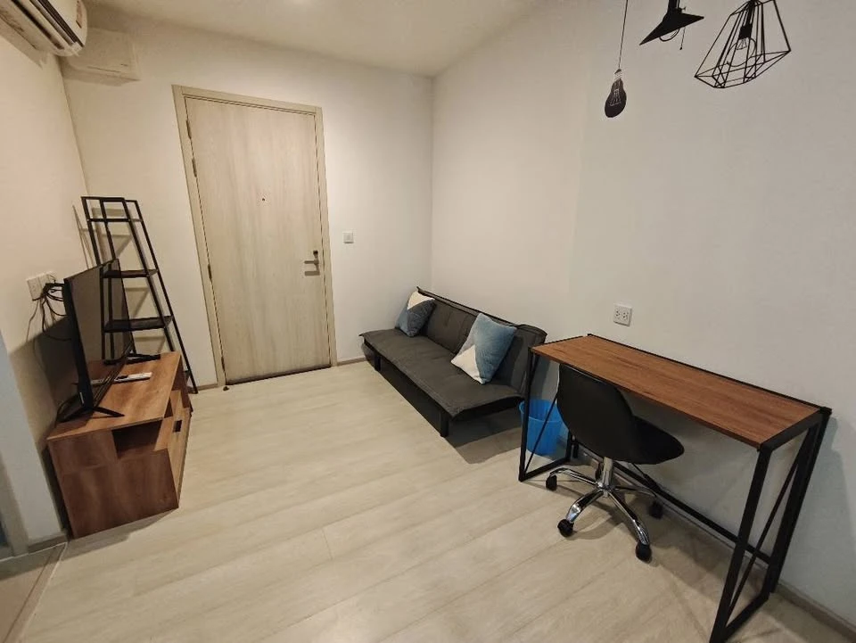 ให้เช่า ไลฟ์ อโศก แบบ 1 ห้องนอน 1 ห้องน้ำ  ชั้น 30 ตกแต่งครบครัน หิ้วกระเป๋าเข้าอยู่ได้เลย