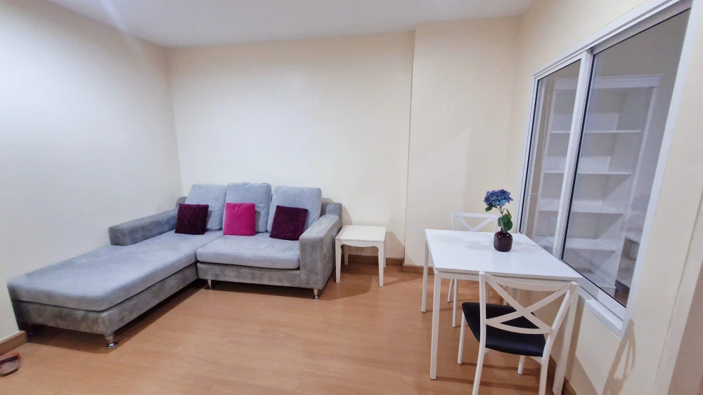 ให้เช่า ไลฟ์ แอท ท่าพระ ห้องสวยมากก น่าอยู่สุดๆ ชั้น 7 สูงกำลังดี พร้อมเฟอร์จัดเต็ม สนใจรีบจองด่งนๆ