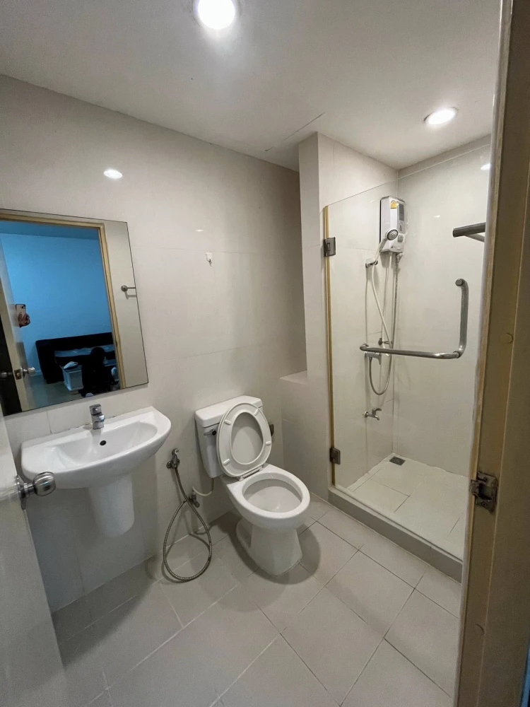 ให้เช่า ไอคอนโด สุขุมวิท 105 ห้องพร้อมอยู่ เฟอร์พร้อม จองเลย ราคาสบายกระเป๋า