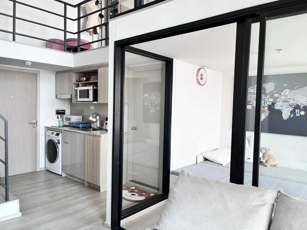 ให้เช่า ไอดีโอ จรัญฯ 70 ริเวอร์วิว ห้อง Hybrid (สองชั้น) อยู่ชั้นสูงมากๆ มองเห็นวิวแม่น้ำเจ้าพระยาแบบเต็มตา รีบจองเลย