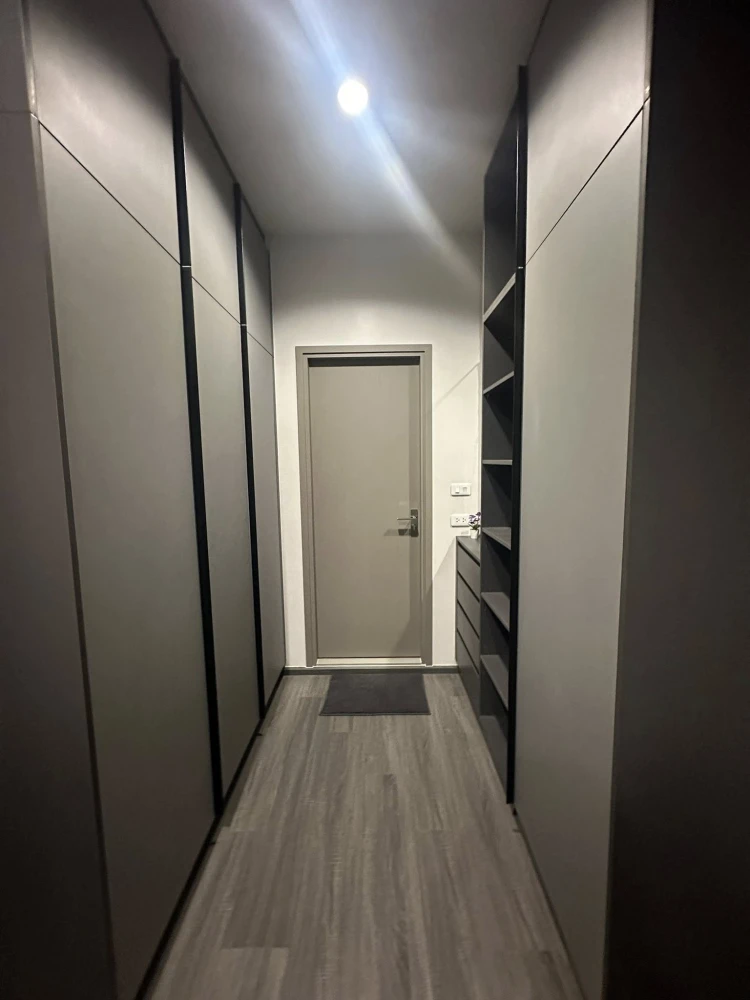 ให้เช่า ไอดีโอ สุขุมวิท - พระราม 4 ห้องอยู่ชั้นสูงมากๆ ขนาด 35 ตร.ม. แบ่งเป็นสัดส่วนอย่างดี สนใจจองเลย