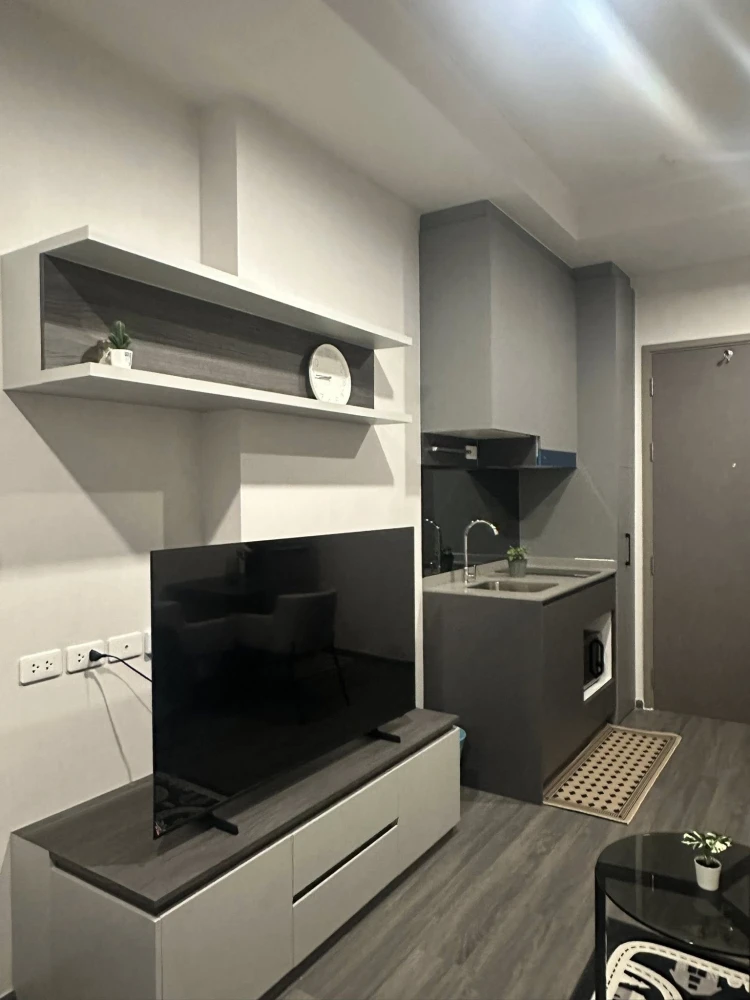 ให้เช่า ไอดีโอ สุขุมวิท - พระราม 4 ห้องอยู่ชั้นสูงมากๆ ขนาด 35 ตร.ม. แบ่งเป็นสัดส่วนอย่างดี สนใจจองเลย