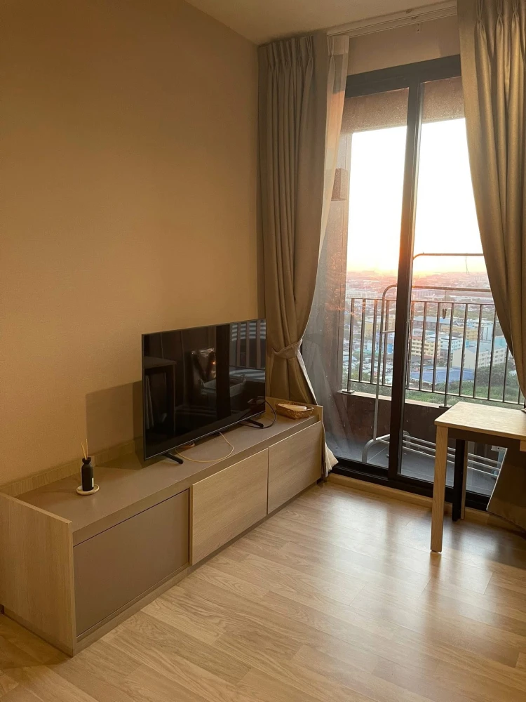 ให้เช่า ไอดีโอ โมบิ สุขุมวิท อีสต์พอยท์ ตั้งอยู่ชั้น 19 โซนเงียบห้องมุมแต่ไม่ไกลลิฟต์ หนึ่งในทำเลห้องที่ดีที่สุดของชั้น รีบจองเลย