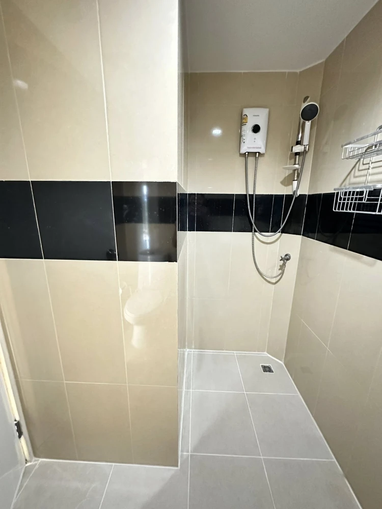 ให้เช่า ไอริส แอเวนิว อ่อนนุช - วงแหวน ห้องเย็น ไม่ร้อน เพดานสูง 2.7 เมตร ตกแต่งสวย มินิมอล สภาพดี พร้อมอยู่