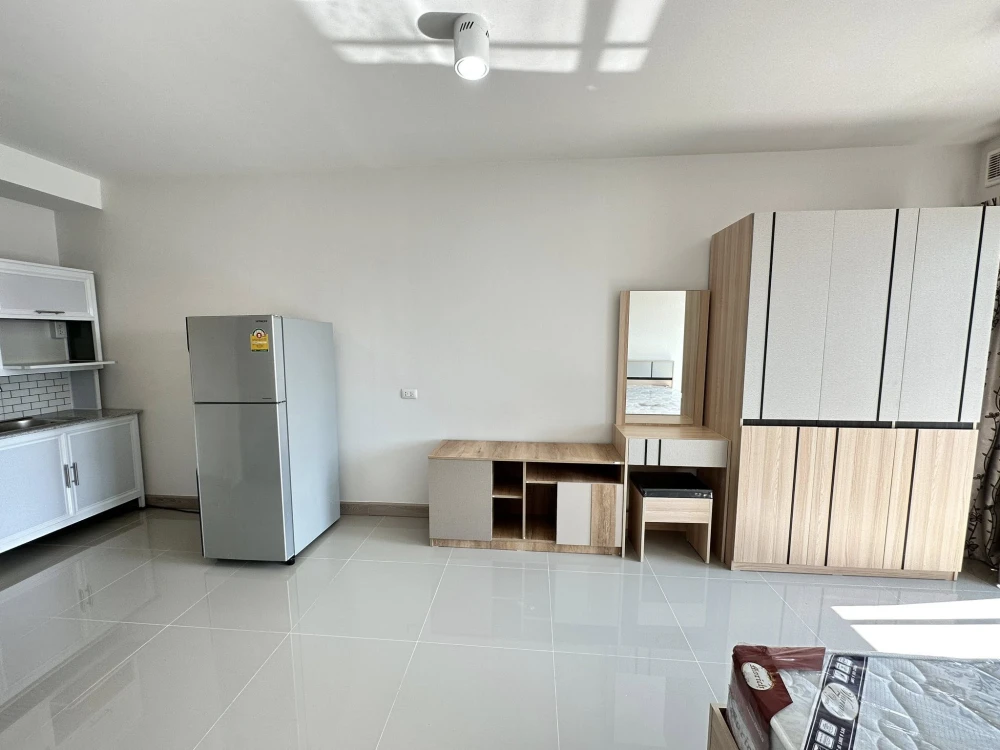 ให้เช่า ไอริส แอเวนิว อ่อนนุช - วงแหวน ห้องเย็น ไม่ร้อน เพดานสูง 2.7 เมตร ตกแต่งสวย มินิมอล สภาพดี พร้อมอยู่