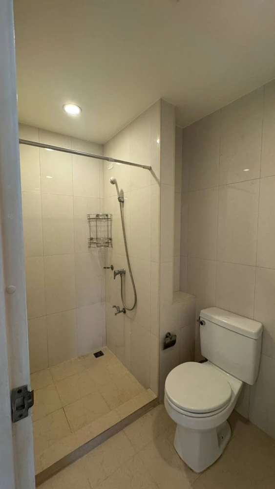 ให้เช่า ไอ คอนโด เกษตร ชั้น 4 แบบ 1 ห้องนอนแยกเป็นสัดส่วน เฟอร์นิเจอร์ครบเซต ห้ามพลาด