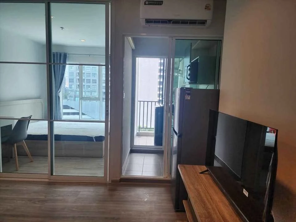 ให้เช่า 𝐑𝐞𝐠𝐞𝐧𝐭 𝐇𝐨𝐦𝐞 𝐁𝐚𝐧𝐠𝐧𝐚 ห้องพร้อมอยู่ สิ่งอำนวยความสะดวกครบ มาจับมาจองเลย อย่าพลาดเด็ดขาด