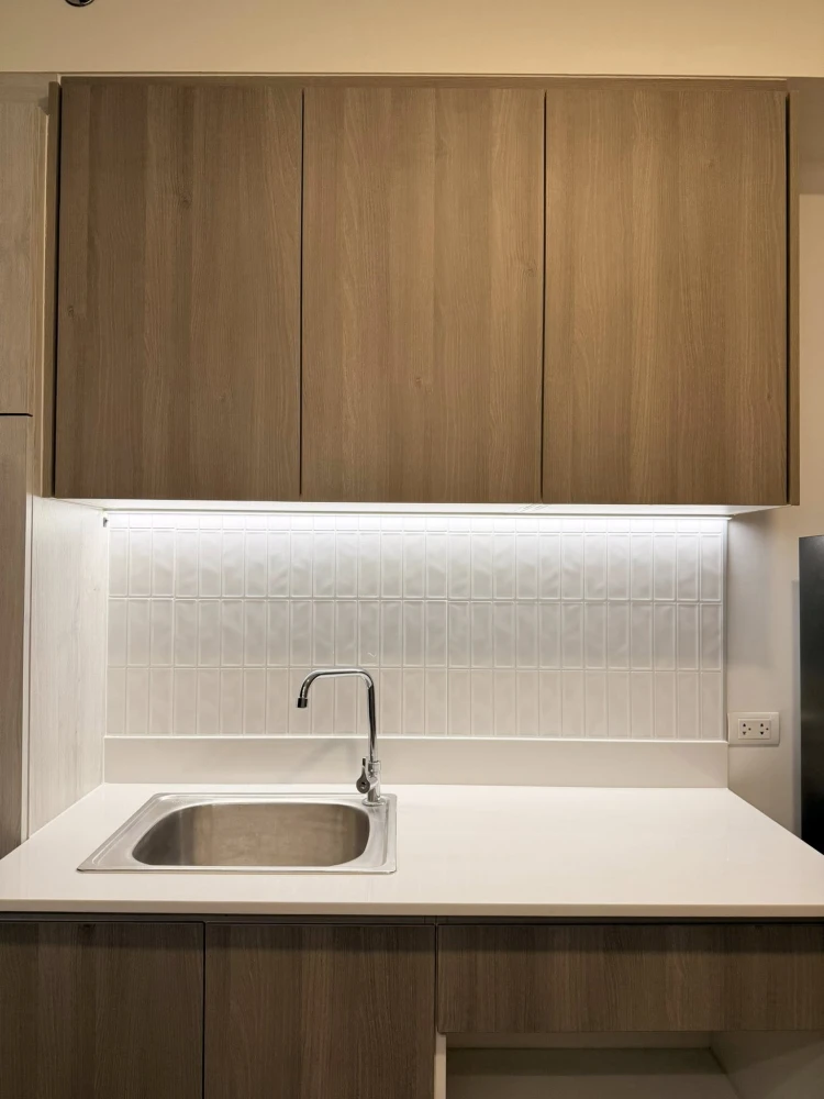 ให้เช่า 𝐀 𝐒𝐏𝐀𝐂𝐄 𝐌𝐄𝐆𝐀 𝟏 ห้องสวยหายากบิ้วอินทั้งห้อง แค่หิ้วกระเป๋ามาอย่างเดียวพร้อมอยู่ได้เลย อย่าพลาด