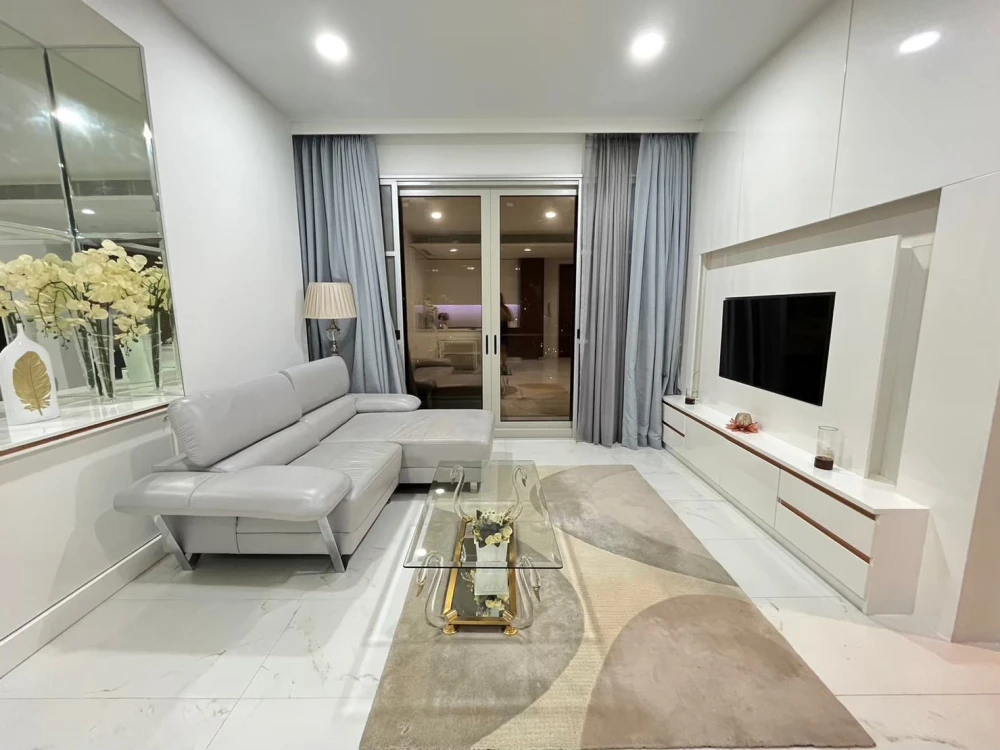 ให้เช่า 185 Rajadamri ห้องกว้างอยู่สบาย จองเลย เฟอร์พร้อม