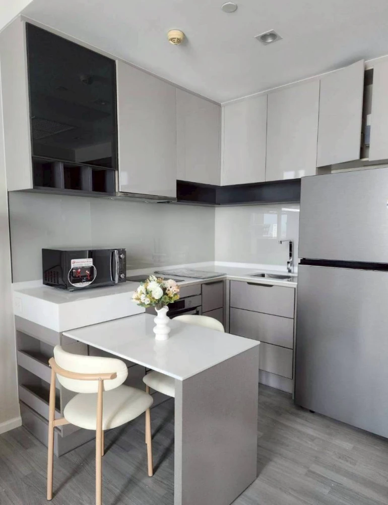 ให้เช่า 333 RIVERSIDE ชั้น 17 ชั้นสูง วิวเมือง แต่งครบ สนใจจองเลย ห้ามพลาด