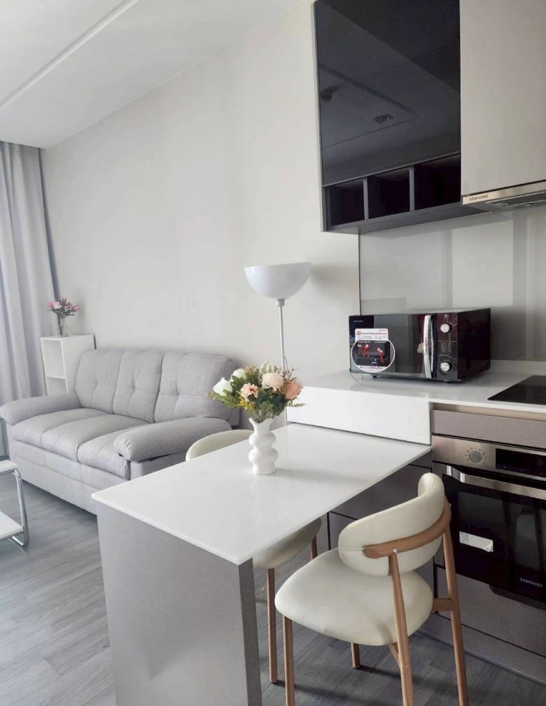 ให้เช่า 333 RIVERSIDE ชั้น 17 ชั้นสูง วิวเมือง แต่งครบ สนใจจองเลย ห้ามพลาด