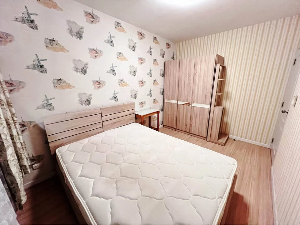 ให้เช่า 624 Condolette Ratchada 36 แบบกั้นห้องนอน ติดวอลเปเปอร์ทั้งห้อง มีความเป็นส่วนตัวสูง ไม่วุ่นวาย พลาดแล้วจะเสียใจ