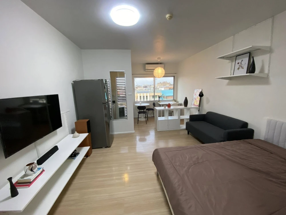 ให้เช่า A Space Asoke-Ratchada ตกแต่งครบครัน  เครื่องใช้ไฟฟ้าจัดเต็ม มาแต่ตัวเข้าอยู่ได้เลยจ้า