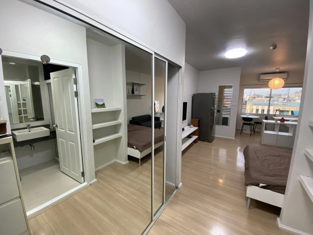 ให้เช่า A Space Asoke-Ratchada ตกแต่งครบครัน  เครื่องใช้ไฟฟ้าจัดเต็ม มาแต่ตัวเข้าอยู่ได้เลยจ้า