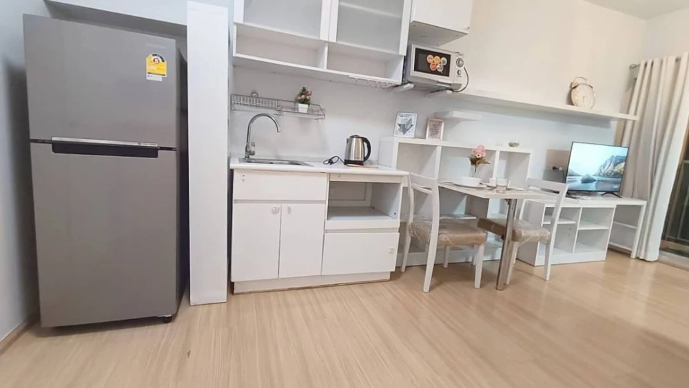 ให้เช่า A space Asoke-Ratchada วิวสระ ไม่ร้อน มีความเป็นส่วนตัว หิ้วกระเป๋าเข้าอยู่ได้เลย