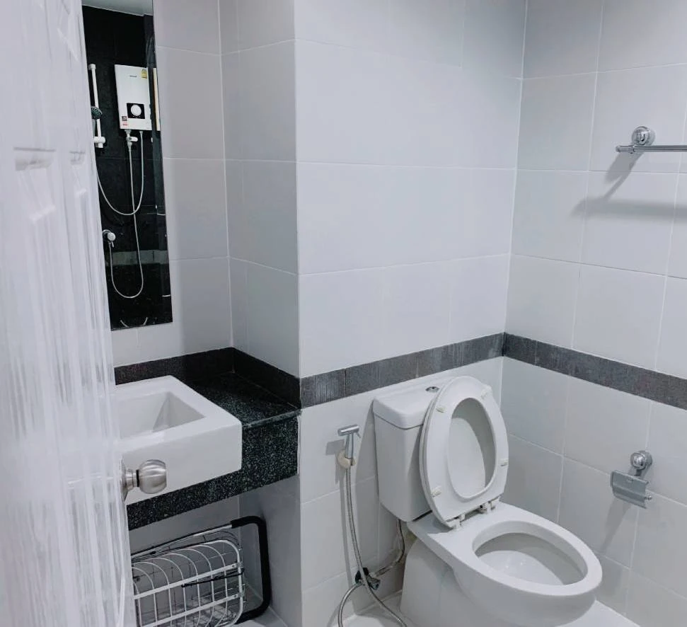 ให้เช่า A Space Asoke-Ratchada ห้องพร้อมอยู่ กว้างขวางอยู่สบาย จองเลย