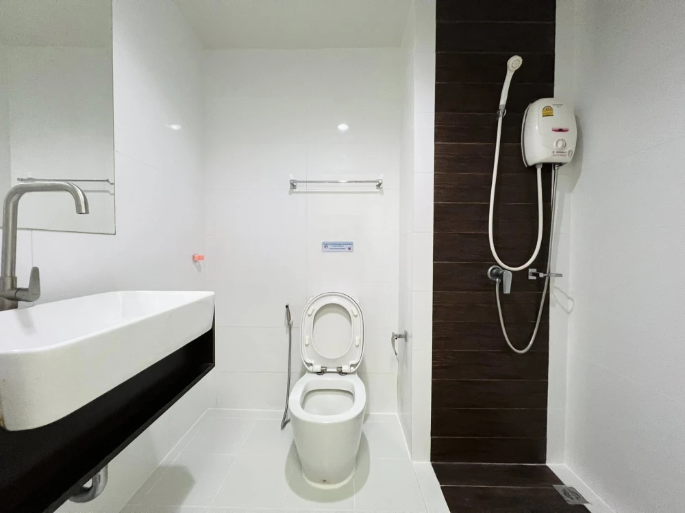 ให้เช่า A Space Me สุขุมวิท 77 ห้องพร้อมเข้าอยู่ เฟอร์พร้อม ราคาสบายกระเป๋า จองเลย