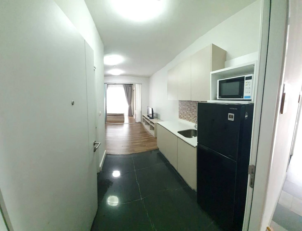 ให้เช่า a Space ME Sukhumvit 77 1 ห้องนอน 1 ห้องน้ำ เฟอร์นิเจอร์ครบครัน มองเห็นวิวสระว่ายน้ำ จองเลย
