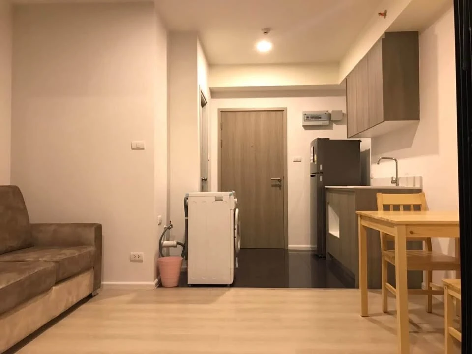 ให้เช่า A space Mega 1 ห้องนอน 1 ห้องน้ำ เฟอร์นิเจอร์และเครื่องใช้ไฟฟ้าครบครัน หิ้วกระเป๋าเข้าอยู่ได้เลยจ้า