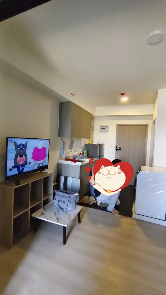 ให้เช่า A Space Mega 2 ห้องชั้น 6 เฟอร์นิเจอร์และเครื่องใช้ไฟฟ้าครบครัน หิ้วกระเป๋าเข้าอยู่ได้เลยจ้า