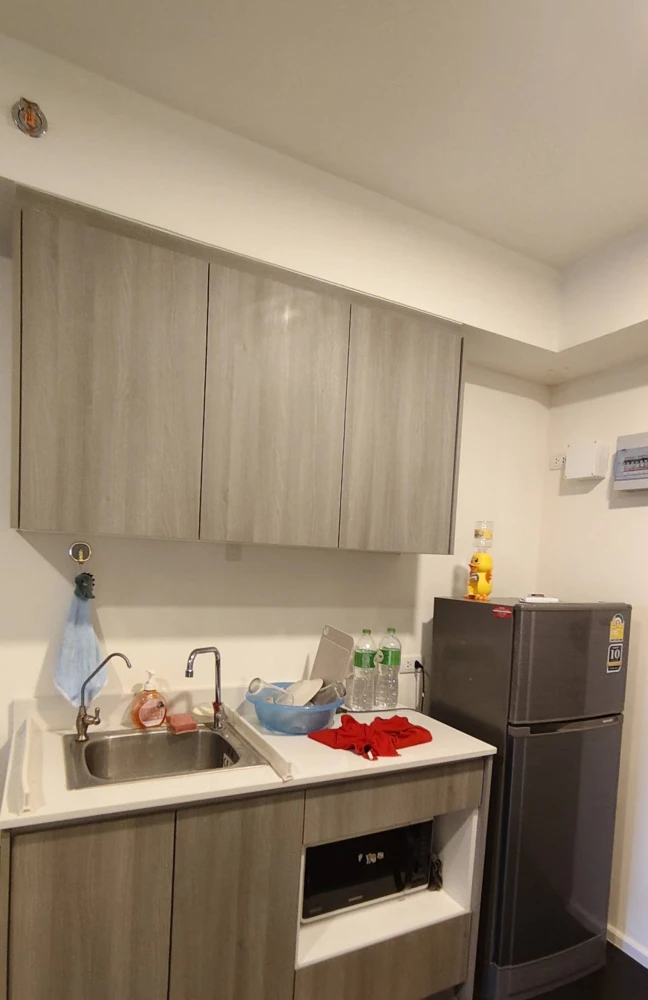 ให้เช่า A Space Mega 2 ห้องชั้น 6 เฟอร์นิเจอร์และเครื่องใช้ไฟฟ้าครบครัน หิ้วกระเป๋าเข้าอยู่ได้เลยจ้า