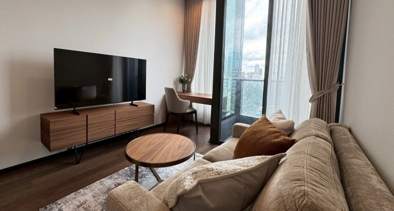 ให้เช่า AESTIQ Thonglor ชั้น 11 ห้องแต่งครบ พร้อมอยู่ สนใจรีบจองเลย ด่วนๆ