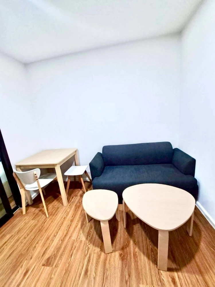 ให้เช่า Alive Sukhumvit 76 ห้องขนาด 27.89 ตร.ม ชั้น 2 ตึก A มีเฟอร์นิเจอร์ภายในห้องครบครัน เข้าอยู่ได้เลย