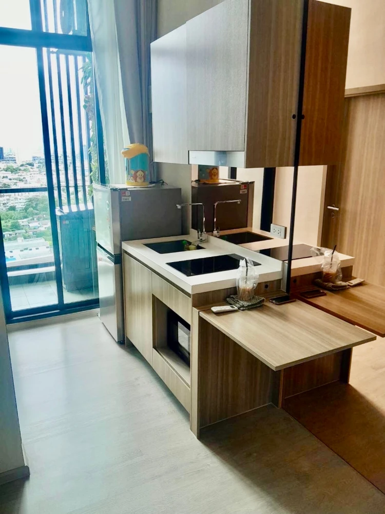 ให้เช่า Altitude Unicorn Sathorn - Tha Phra ชั้น 20 ห้องสวย ตกแต่งครบ จองเลย