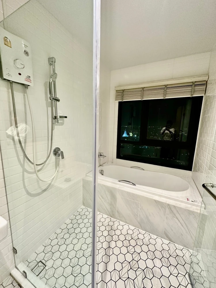 ให้เช่า Altitude Unicorn Sathorn - Tha Phra ชั้น 31 ห้องแต่งครบ สนใจจองเลย