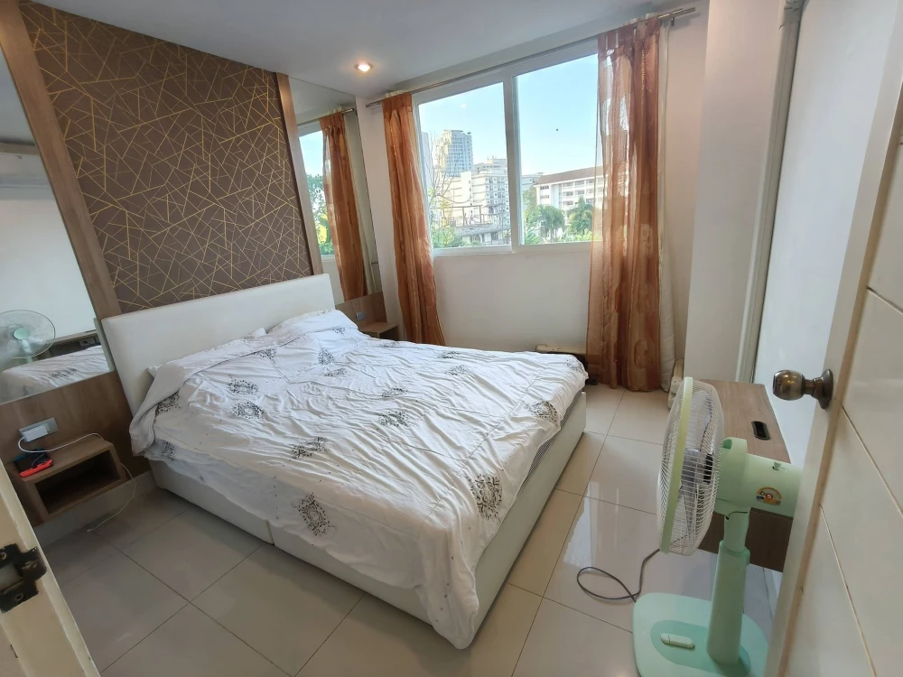 ให้เช่า Amazon residence พัทยา (จอมเทียน) ห้องกว้าง ไม่อึดอัด มีของใช้ครบทุกอย่าง ย้ายกระเป๋าเข้าอยู่ได้เลย