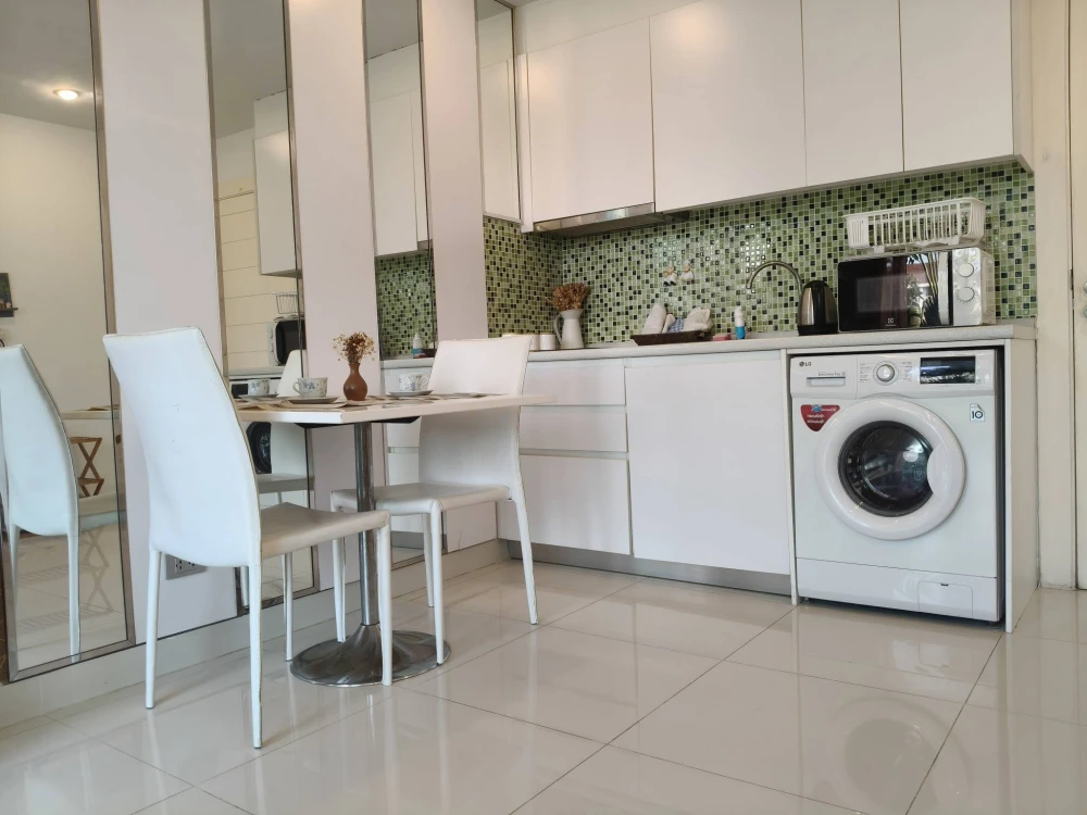 ให้เช่า Amazon residence พัทยา (จอมเทียน) ห้องกว้าง ไม่อึดอัด มีของใช้ครบทุกอย่าง ย้ายกระเป๋าเข้าอยู่ได้เลย