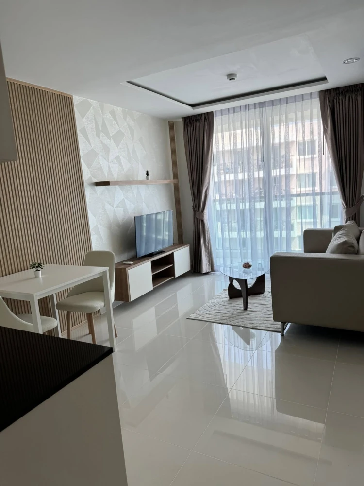 ให้เช่า Amazon Residence Pattaya ห้องน่าอยู่ เฟอร์พร้อม มาแต่ตัวอยู่ได้เลย รีบจองเลยก่อนพลาด!!!