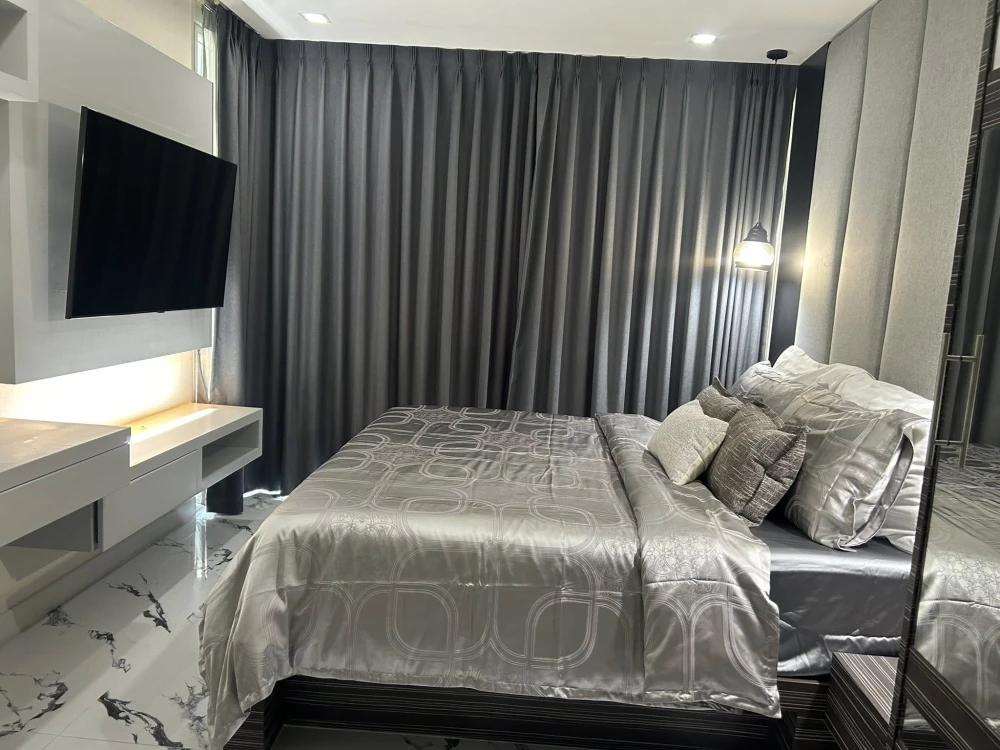 ให้เช่า Apus condo ห้องน่าอยู่ เฟอร์พร้อม กว้างขวางอยู่สบาย จองเลย