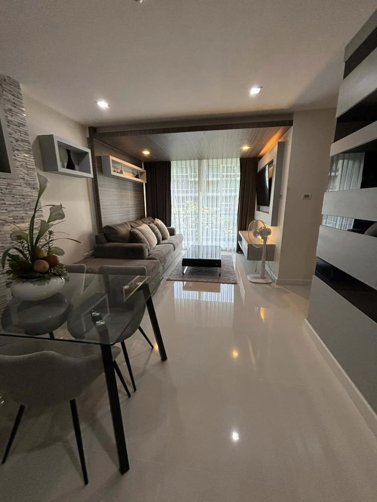 ให้เช่า Apus condo ห้องน่าอยู่ เฟอร์พร้อม กว้างขวางอยู่สบาย จองเลย