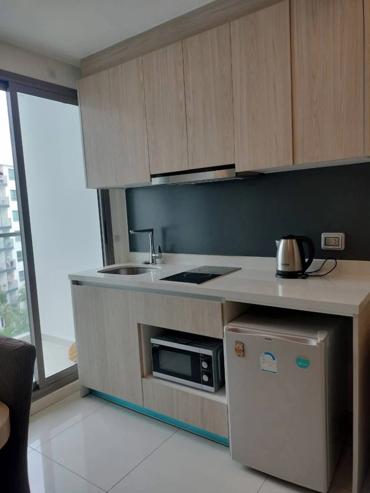 ให้เช่า Arcadia Beach Continental ชั้น 6 วิวสระ แต่งครบ น่าอยู่ จองเลย