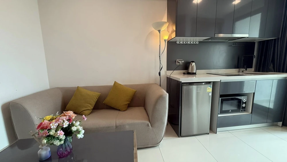 ให้เช่า Arcadia Beach Continental ห้องน่าอยู่ ชั้น 8 เฟอร์และเครื่องใช้ไฟฟ้าครบครัน จองเลยตอนนี้