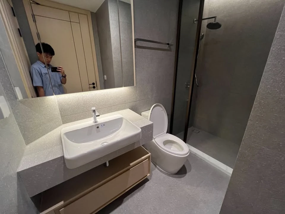 ให้เช่า AROM WONGAMAT 2 ห้องนอน พื้นที่ใช้สอยเยอะ เห็นวิวสวย ไม่บล็อค มีลิฟต์ส่วนตัว จองเลย