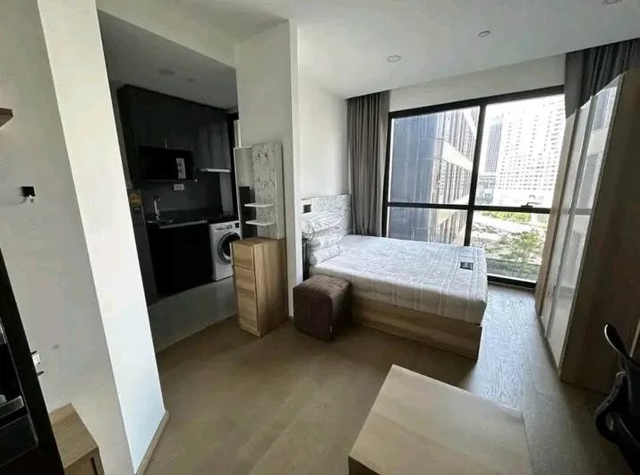 ให้เช่า Ashton Chula–Silom ห้องน่าอยู่ ทำเลดี มาพร้อมเฟอร์นิเจอร์ครบครัน หิ้วกระเป๋าเข้าอยู่ได้เลยจ้า