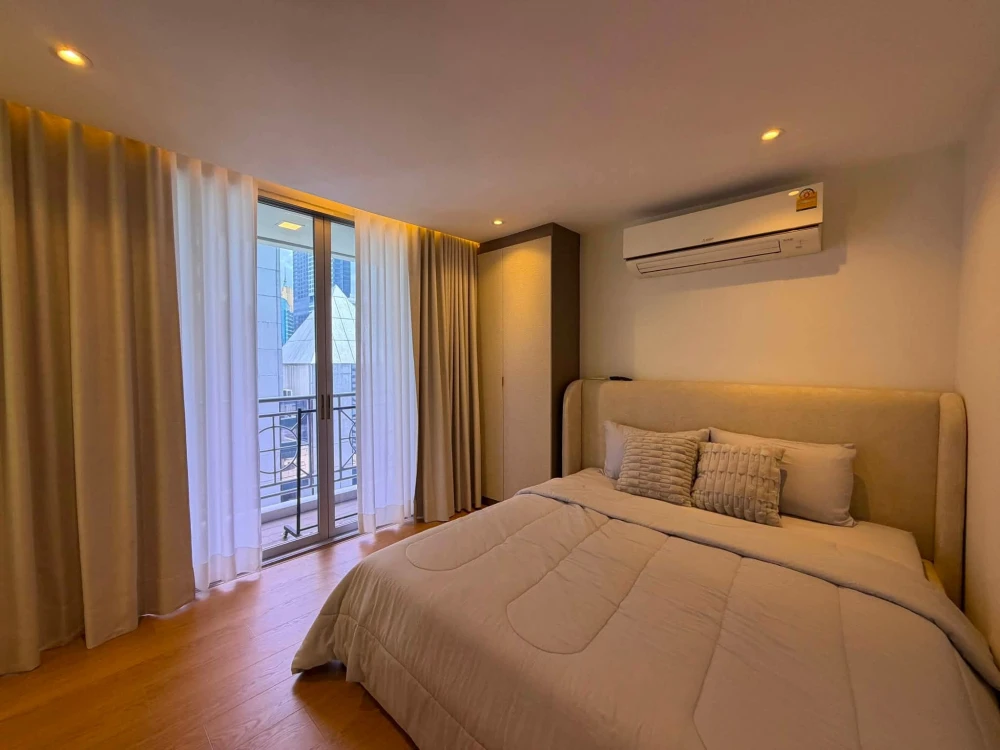 ให้เช่า Asoke Place ห้องนี้ 2 ห้องนอน 1 ห้องน้ำ ห้องกว้าง 80 sqm. พื้นที่ใช้สอยเยอะสุดๆ ต้องจอง