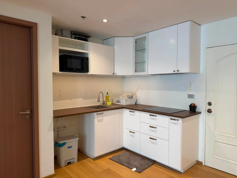 ให้เช่า Asoke Place ห้องนี้ 2 ห้องนอน 1 ห้องน้ำ ห้องกว้าง 80 sqm. พื้นที่ใช้สอยเยอะสุดๆ ต้องจอง