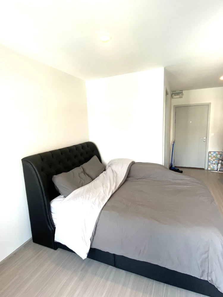 For rent: Aspire Asoke Ratchada, fully furnished apartment. Just bring your suitcase and move in!