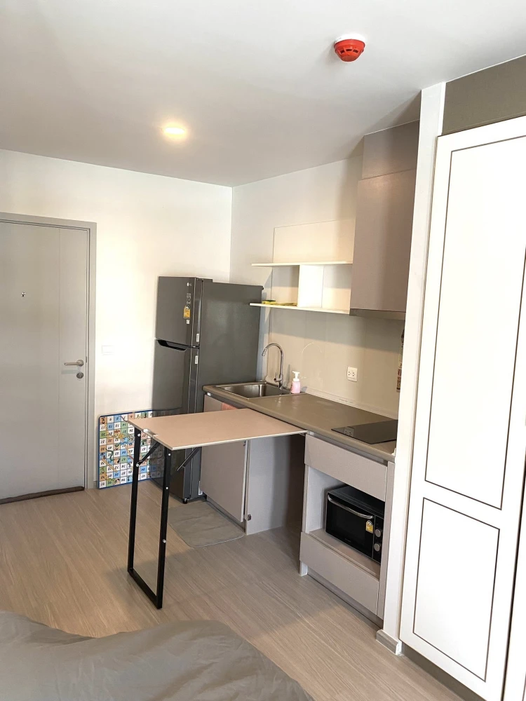 ให้เช่า Aspire Asoke Ratchada ห้องพร้อมอยู่ เฟอร์พร้อม หิ้วกระเป๋าใบเดียวเข้าอยู่ได้เลย+++