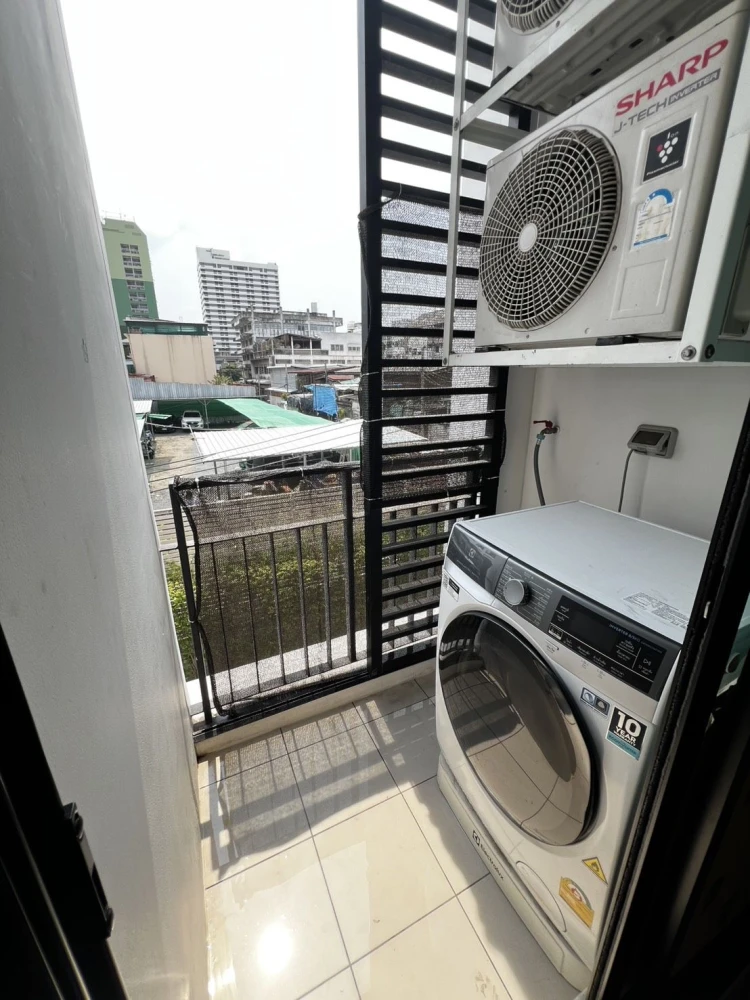 ให้เช่า Aspire Asoke Ratchada ใกล้ MRT พระราม 9 มีรถรับ–ส่งฟรี