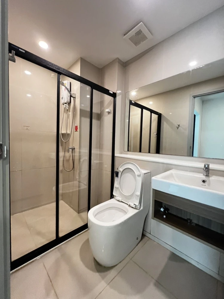 ให้เช่า Aspire Asoke Ratchada ใกล้ MRT พระราม 9 มีรถรับ–ส่งฟรี