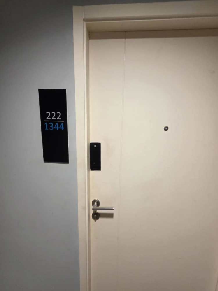 ให้เช่า Aspire Ngamwongwan วิวเมือง ติดวอลเปเปอร์อย่างดี มาพร้อมเตียงใหญ่น่านอนสุดๆ จองเลยจ้า