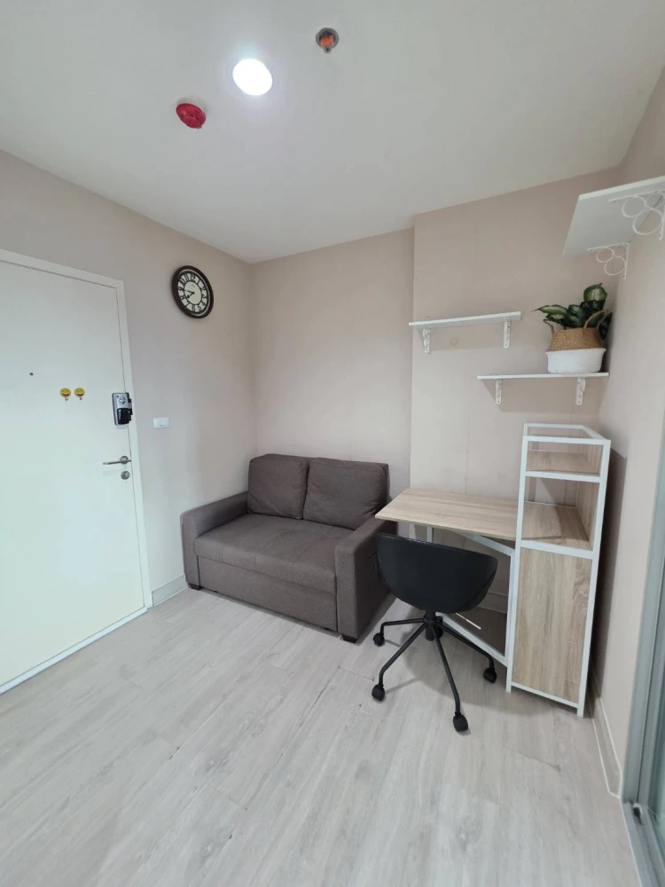 ให้เช่า Aspire Ngamwongwan วิวเมือง ติดวอลเปเปอร์อย่างดี มาพร้อมเตียงใหญ่น่านอนสุดๆ จองเลยจ้า