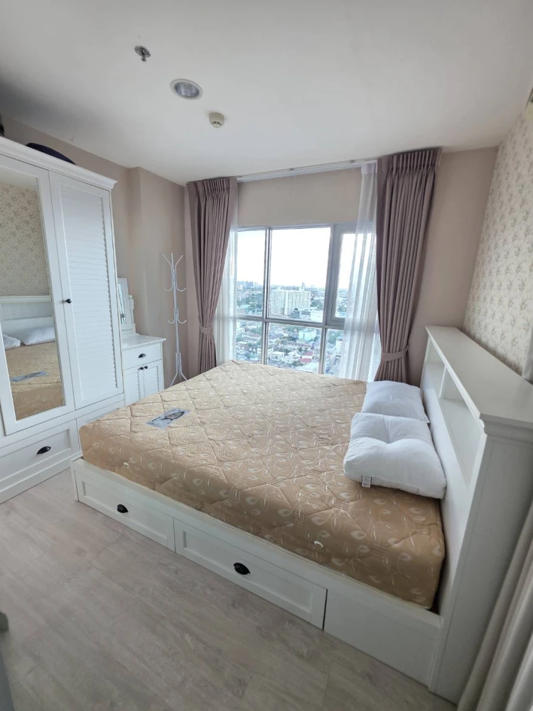 ให้เช่า Aspire Ngamwongwan วิวเมือง ติดวอลเปเปอร์อย่างดี มาพร้อมเตียงใหญ่น่านอนสุดๆ จองเลยจ้า
