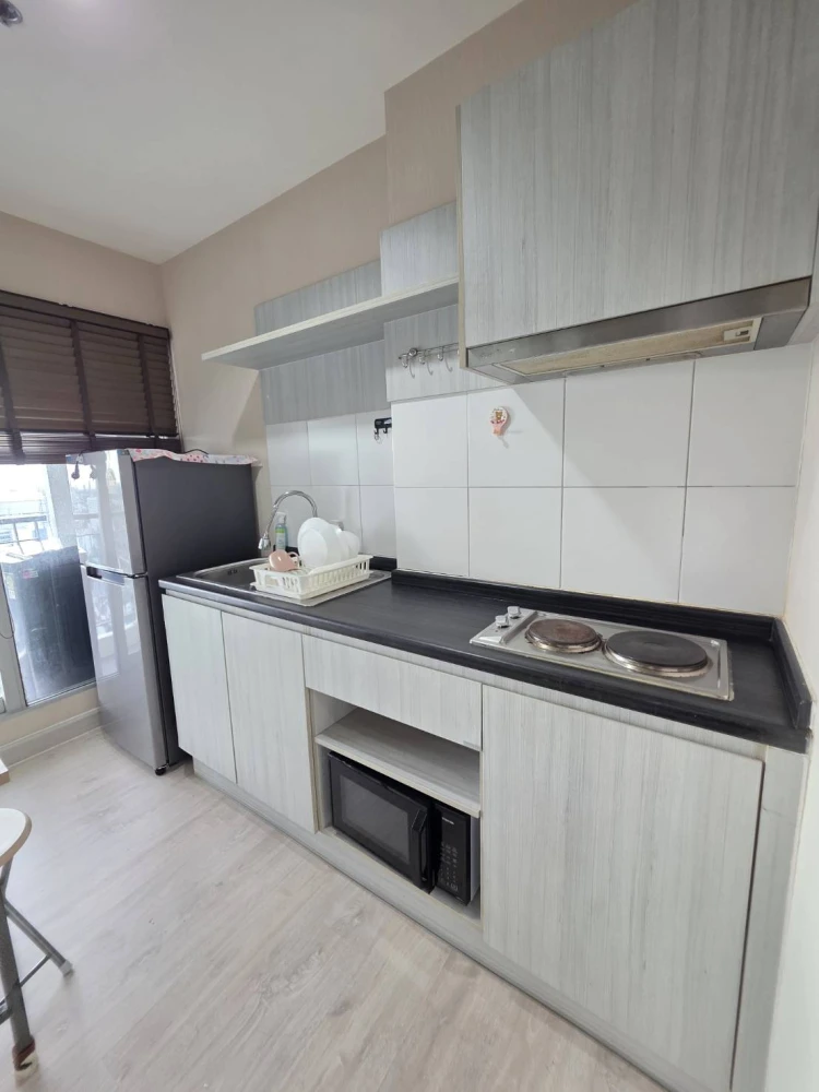 ให้เช่า Aspire Ngamwongwan วิวเมือง ติดวอลเปเปอร์อย่างดี มาพร้อมเตียงใหญ่น่านอนสุดๆ จองเลยจ้า